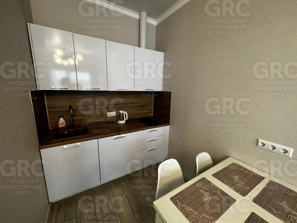 
   Продам 2-комнатный апартамент, 65 м², Санаторная ул, 65/2

. Фото 15.