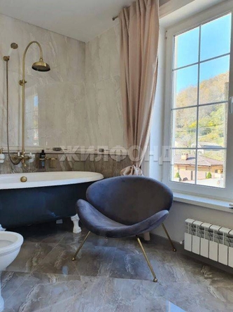 
   Продам дом, 450 м², Сочи

. Фото 12.
