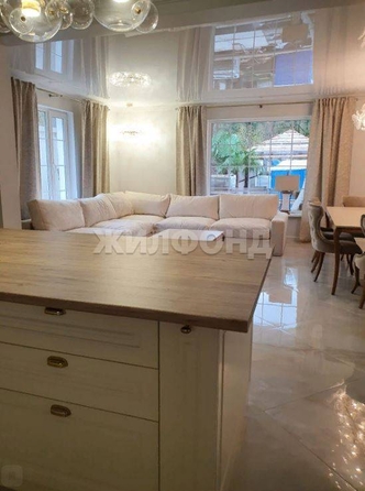
   Продам дом, 450 м², Сочи

. Фото 24.