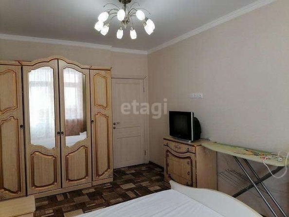 
  Сдам в аренду 2-комнатную квартиру, 56 м², Краснодар

. Фото 2.