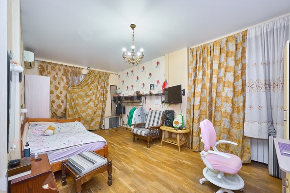 
   Продам 4-комнатную, 127 м², Красная ул, 16

. Фото 8.