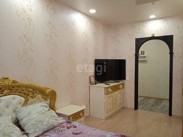 
   Продам 1-комнатную, 40 м², Цезаря Куникова ул, 35

. Фото 1.