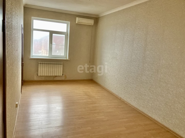 
   Продам 3-комнатную, 86.4 м², Изосимова ул, 20

. Фото 2.