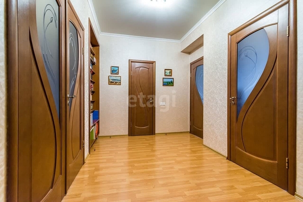 
   Продам 3-комнатную, 115.2 м², Сергея Есенина ул, 61

. Фото 2.