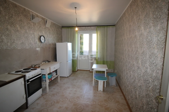 
   Продам 2-комнатную, 57.3 м², Комарова ул, 106б/4

. Фото 4.