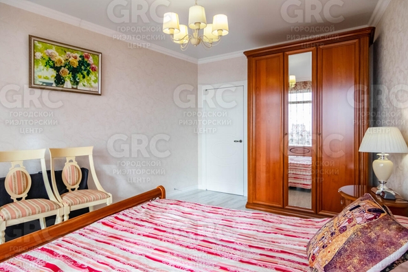 
   Продам 4-комнатную, 140 м², Ленина ул, 219/35

. Фото 33.