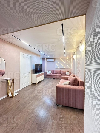 
   Продам 3-комнатную, 62 м², Просвещения ул, 81

. Фото 1.