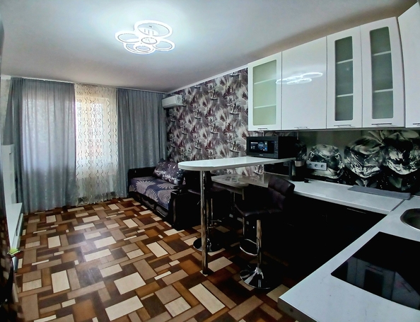 
   Продам 1-комнатную, 42 м², Ленина ул, 233

. Фото 9.