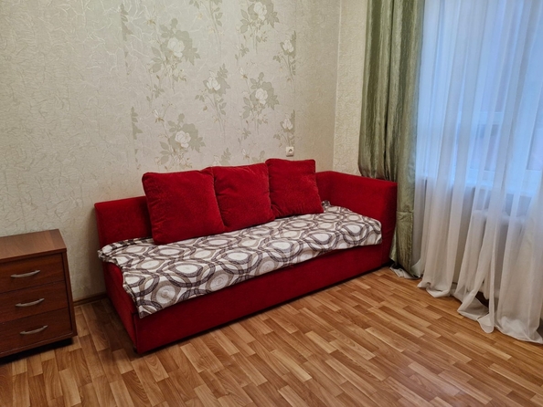 
   Продам 4-комнатную, 93 м², Ленина ул, 143

. Фото 1.