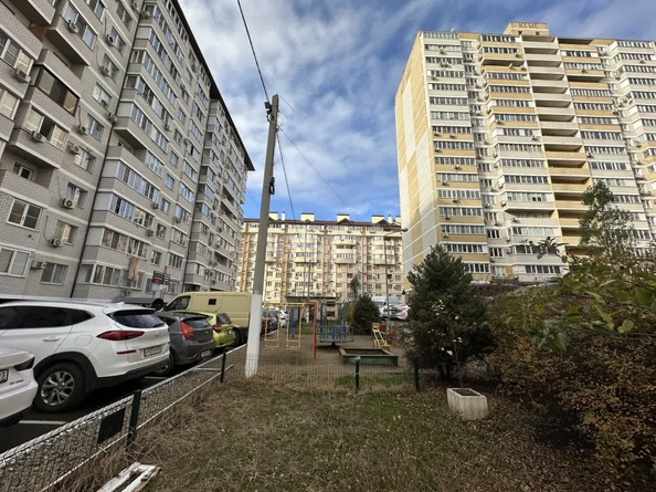 
   Продам 2-комнатную, 55.5 м², Селезнева ул, 4б

. Фото 13.