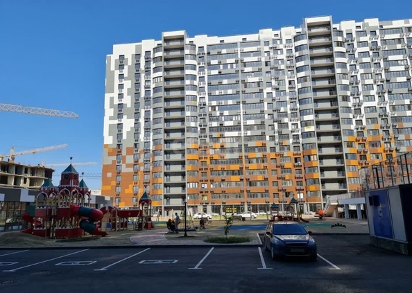 
   Продам 1-комнатную, 38.4 м², Кирилла Россинского ул, 3/1

. Фото 9.