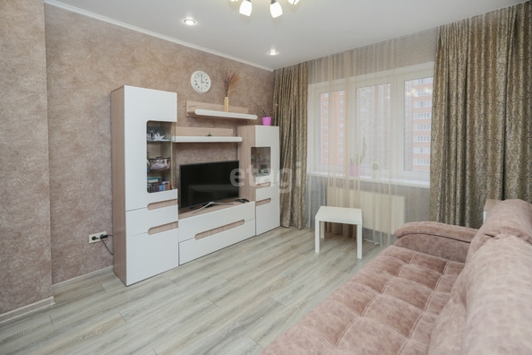 
   Продам 2-комнатную, 65.9 м², Героя Георгия Бочарникова ул, 1

. Фото 13.