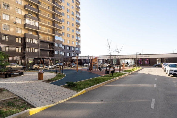 
   Продам 1-комнатную, 36 м², Героя Ростовского ул, 8/4

. Фото 24.