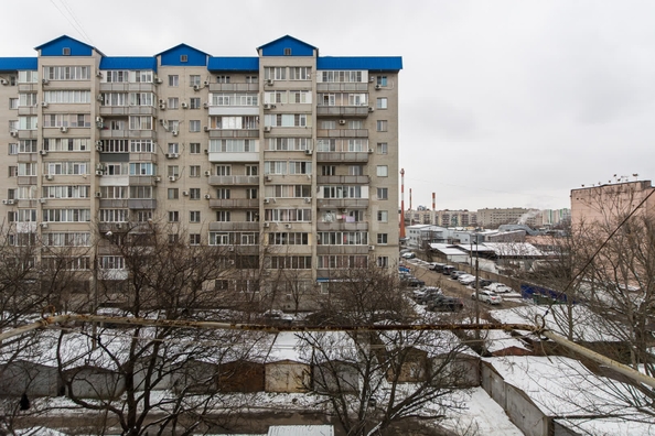 
   Продам 2-комнатную, 36.6 м², Российская ул, 130

. Фото 17.