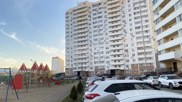 
   Продам 1-комнатную, 35.7 м², Героя Владислава Посадского ул, 42

. Фото 12.