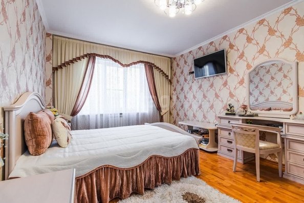 
   Продам 3-комнатную, 103.1 м², Атарбекова ул, 7

. Фото 3.