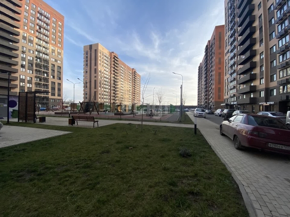 
   Продам 2-комнатную, 50.7 м², Жириновского ул, 1/4

. Фото 17.