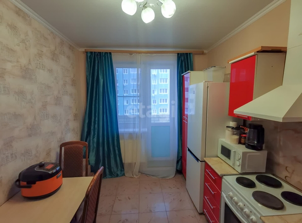 
   Продам 1-комнатную, 37.7 м², Сергея Есенина ул, 110/2

. Фото 1.