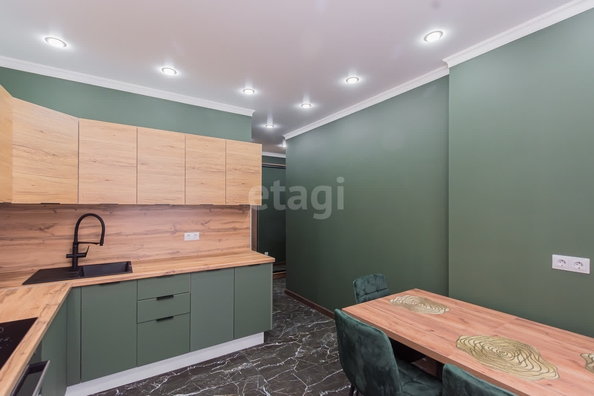 
   Продам 2-комнатную, 50.5 м², Жириновского ул, 1/1

. Фото 3.