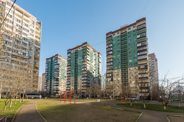 
   Продам 2-комнатную, 52.7 м², 40-летия Победы ул, 103

. Фото 17.