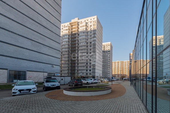 
   Продам 1-комнатную, 34.7 м², Евгении Жигуленко ул, 25/3

. Фото 22.