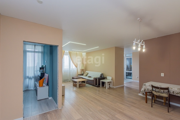 
   Продам 3-комнатную, 71.7 м², Адмирала Пустошкина б-р, 11/2

. Фото 15.