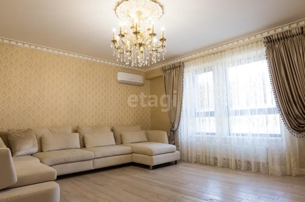 
   Продам 3-комнатную, 112.8 м², Буденного ул, 129

. Фото 8.