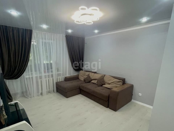 
   Продам 2-комнатную, 48 м², Тургенева ул, 181

. Фото 2.