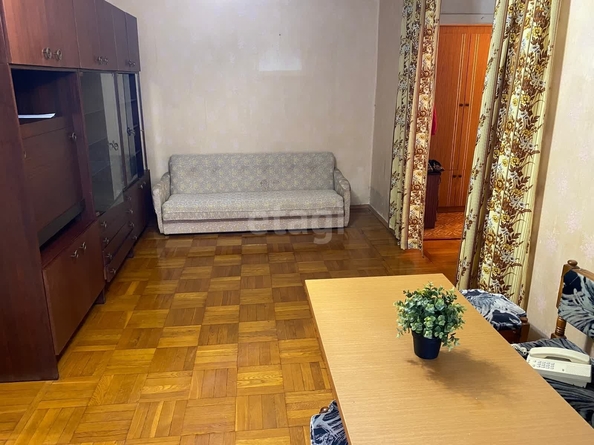 
   Продам 2-комнатную, 45 м², Гагарина ул, 143

. Фото 3.