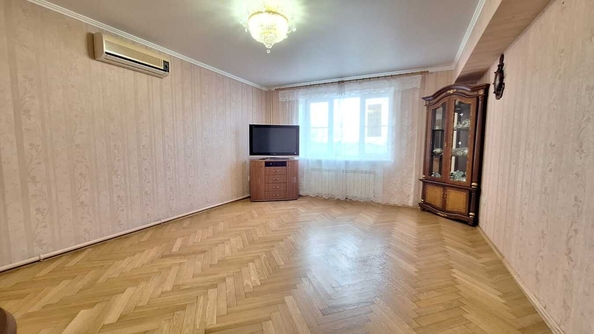 
  Продается 2-комн. квартира, 92 м², Родниковая ул, д. 2/4
. Фото 7.