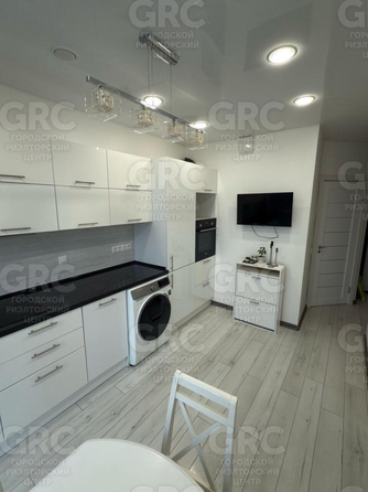 
   Продам 2-комнатную, 36 м², Пластунская ул, 123Ак1

. Фото 3.