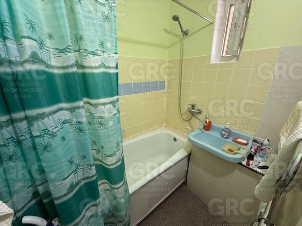 
   Продам 2-комнатную, 56.5 м², Молокова ул, 24

. Фото 6.
