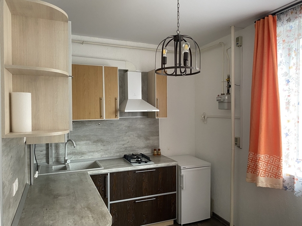 
   Продам 1-комнатную, 34 м², Рождественская ул, 42

. Фото 3.