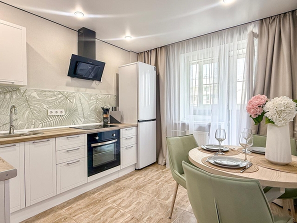 
   Продам 1-комнатную, 38 м², Объездная ул, 39к2

. Фото 1.