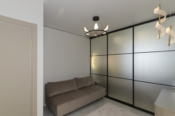 
   Продам 1-комнатную, 40 м², Крылова ул, 15к2

. Фото 21.