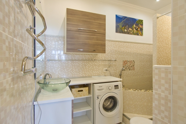 
   Продам 1-комнатную, 62 м², Рождественская Набережная ул, 2

. Фото 3.