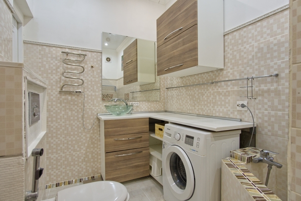 
   Продам 1-комнатную, 62 м², Рождественская Набережная ул, 2

. Фото 4.