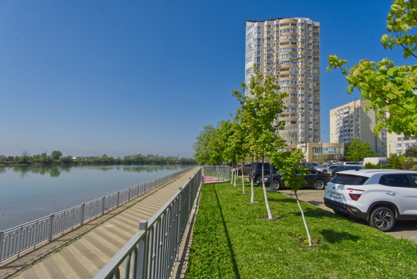 
   Продам 1-комнатную, 62 м², Рождественская Набережная ул, 2

. Фото 8.