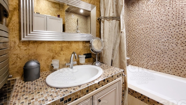 
   Продам 4-комнатную, 200 м², Курортный пр-кт, 94/27

. Фото 10.
