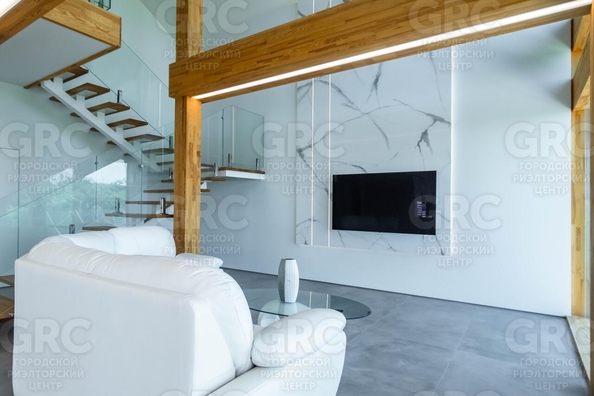 
   Продам коттедж, 280 м², Сочи

. Фото 17.