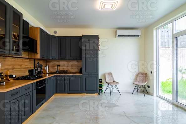 
   Продам дом, 200 м², Сочи

. Фото 13.