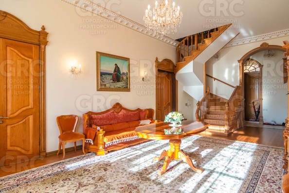
   Продам дом, 400 м², Сочи

. Фото 14.