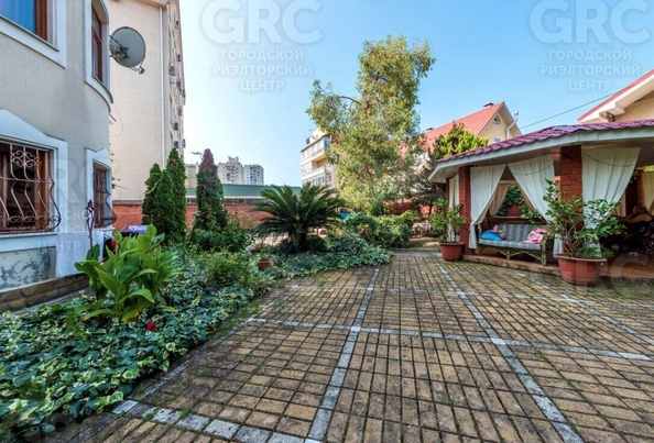 
   Продам 4-комнатную, 185 м², Виноградная ул, 53/15

. Фото 17.