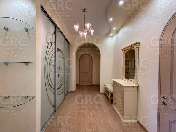 
   Продам 6-комнатную, 376 м², Курортный пр-кт, 94/27

. Фото 17.