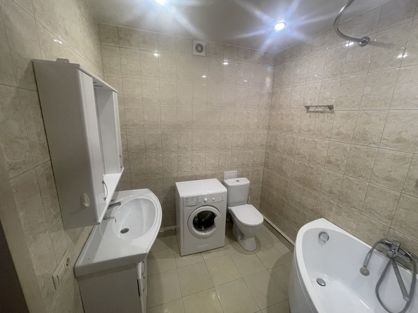 
  Продается 2-комн. квартира, 79 м², Гребенская ул, д. 66
. Фото 25.