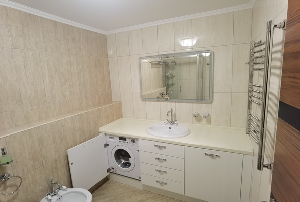
  Продается 1-комн. квартира, 76 м², Революции пр-кт, д. 3
. Фото 10.