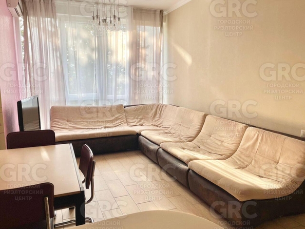 
  Продается 3-комн. квартира, 82.6 м², Дмитриевой ул, д. 5
. Фото 4.