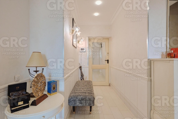 
   Продам 4-комнатную, 140 м², Юных Ленинцев ул, 10

. Фото 16.