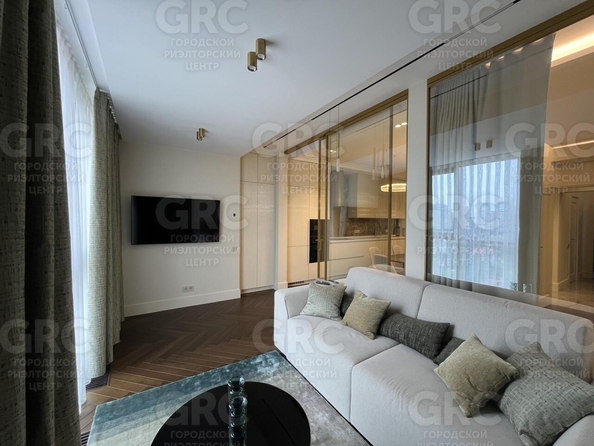 
  Продается 2-комн. квартира, 63 м², Парковая ул, д. 5
. Фото 3.