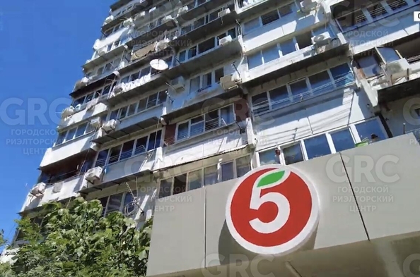 
  Продается 1-комн. квартира, 28 м², Пирогова ул, д. 20
. Фото 8.